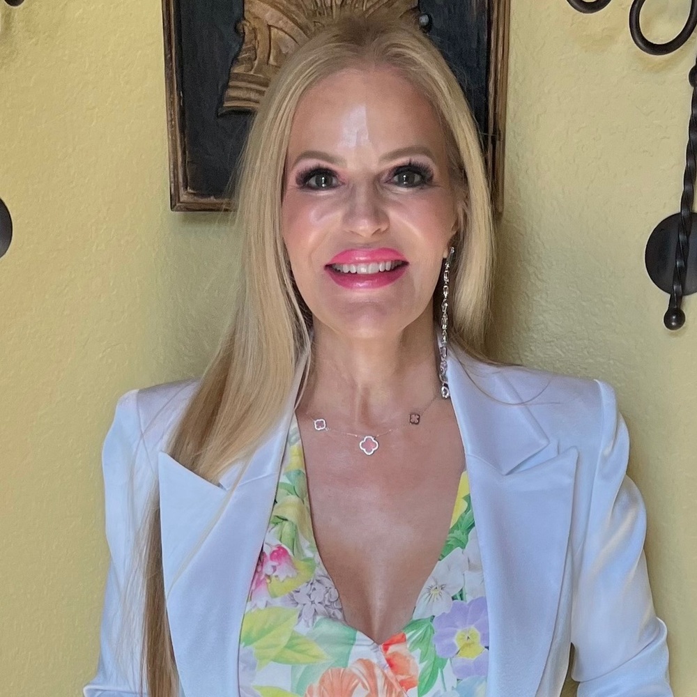 Meet your Posher, Lydia